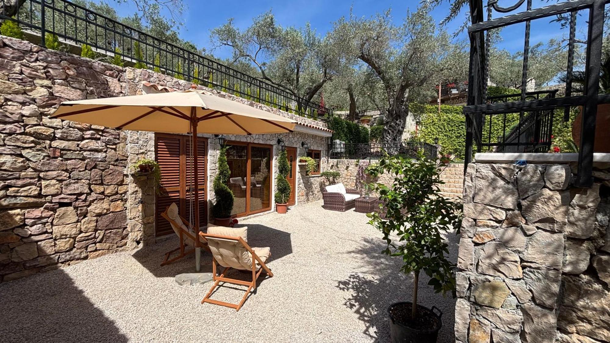 OLIVE QUEEN Rustic villa Bar Esterno foto